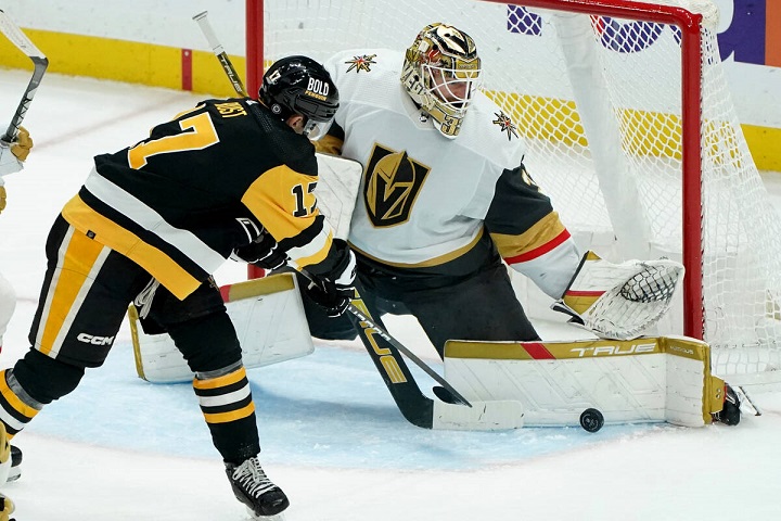 Pittsburgh Penguins si po porážce Vegas Golden Knights udržuje první místo